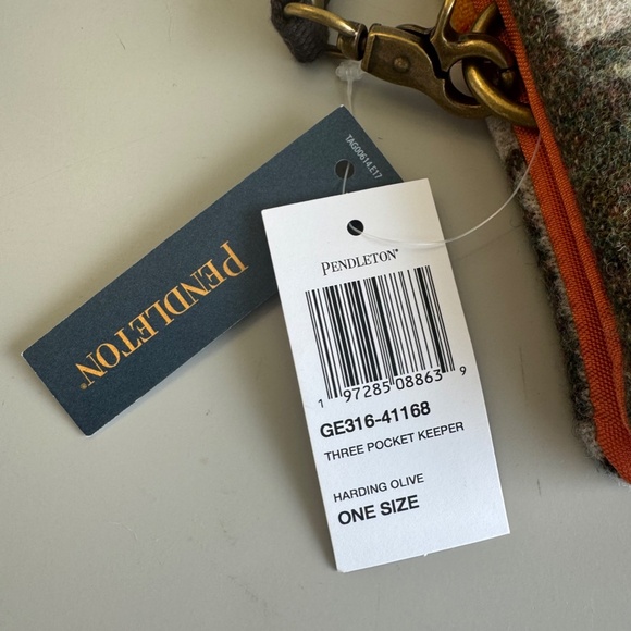 Pendleton Three Pocket Keeper Olive Wallet NWT - Picture 4 of 10